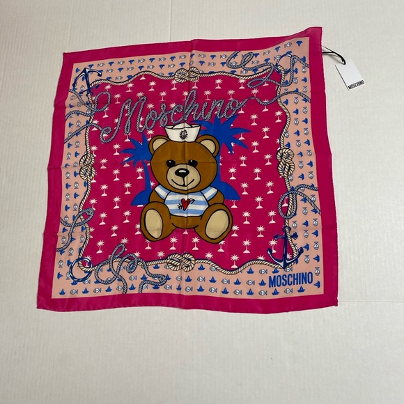 MOSCHINO SCARF - Picture 3 of 7